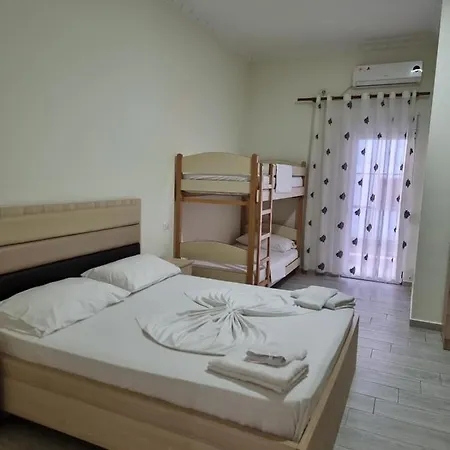 Hotel,bar& Restoran Adriatiku I Vjeter * Shëngjin